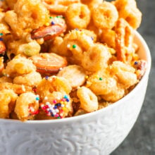 Sweet Cheerio Snack Mix