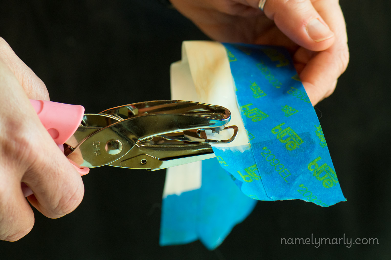 How to make DIY Stars and Stripe Nail Art